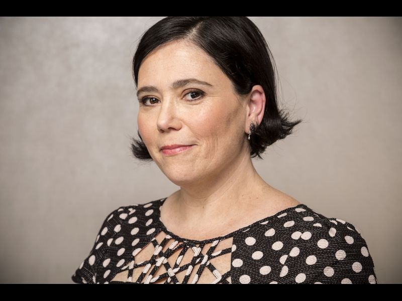 Alex Borstein Height Feet Inches cm Weight Body Measurements