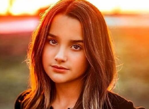 Annie LeBlanc Height Feet Inches cm Weight Body Measurements