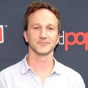 Breckin Meyer Height Feet Inches cm Weight Body Measurements