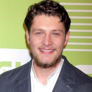 Brett Dier Height Feet Inches cm Weight Body Measurements