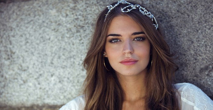Clara Alonso (model) Height Feet Inches cm Weight Body Measurements