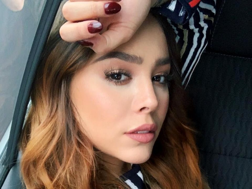Danna Paola Height Feet Inches cm Weight Body Measurements