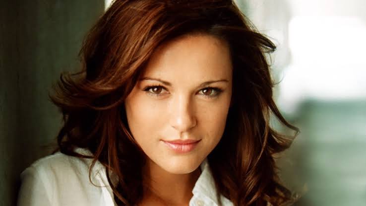 Danneel Ackles Height Feet Inches cm Weight Body Measurements