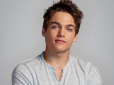 Dylan Sprayberry’s Height in cm, Feet and Inches – Weight and Body Measurements