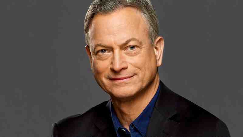 Gary Sinise Height Feet Inches cm Weight Body Measurements