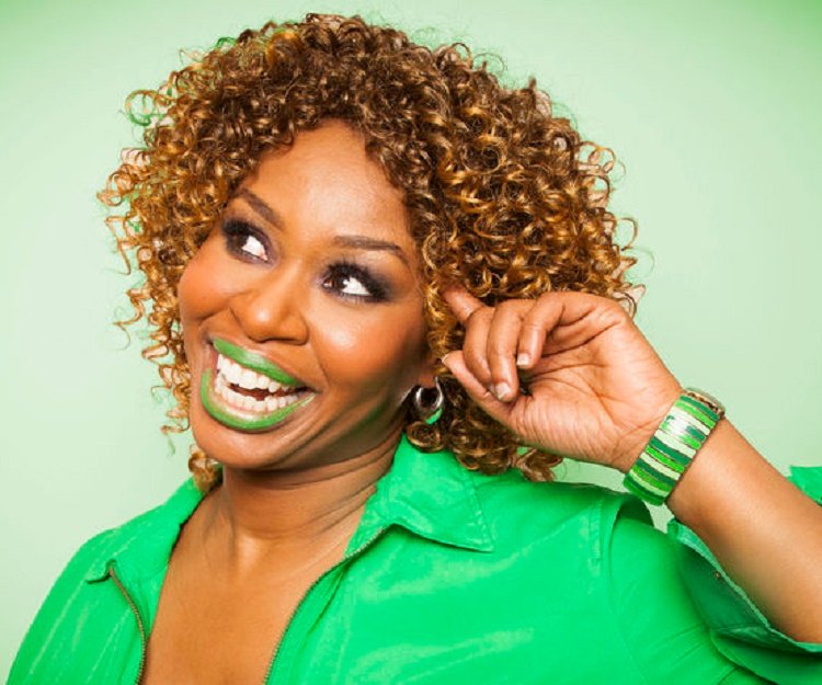GloZell Height Feet Inches cm Weight Body Measurements