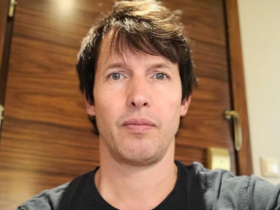 James Blunt Height Feet Inches cm Weight Body Measurements
