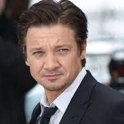 Jeremy Renner Height Feet Inches cm Weight Body Measurements