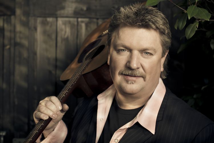 Joe Diffie Height Feet Inches cm Weight Body Measurements