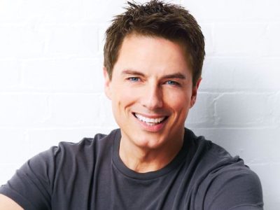 John Barrowman’s Height in cm, Feet and Inches – Weight and Body Measurements