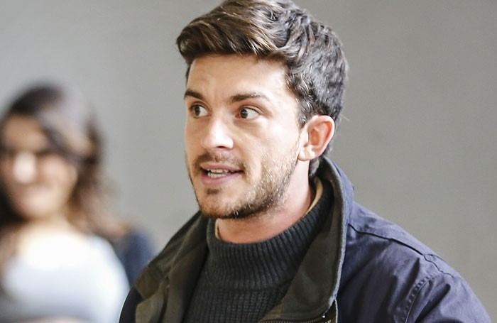 Jonathan Bailey Height Feet Inches cm Weight Body Measurements