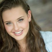 Katherine Langford Height Feet Inches cm Weight Body Measurements