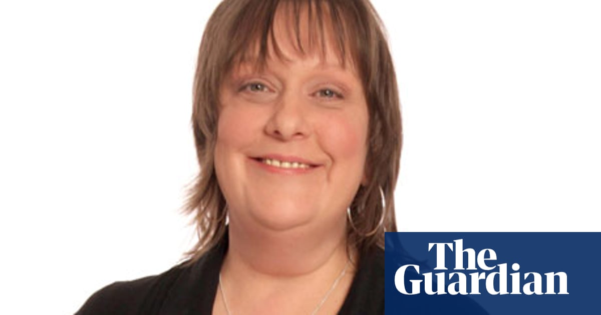Kathy Burke Height Feet Inches cm Weight Body Measurements