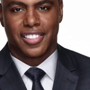 Kevin Frazier Height Feet Inches cm Weight Body Measurements