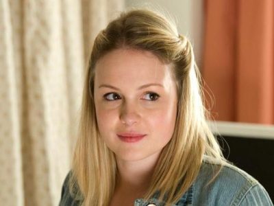 Kimberley Nixon’s Height in cm, Feet and Inches – Weight and Body Measurements