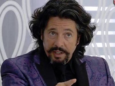 Laurence Llewelyn-Bowen’s Height in cm, Feet and Inches – Weight and Body Measurements