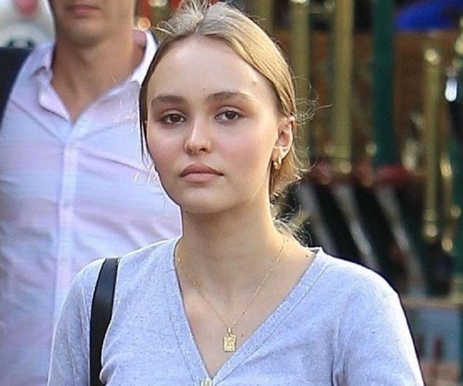 Lily-Rose Depp Height Feet Inches cm Weight Body Measurements