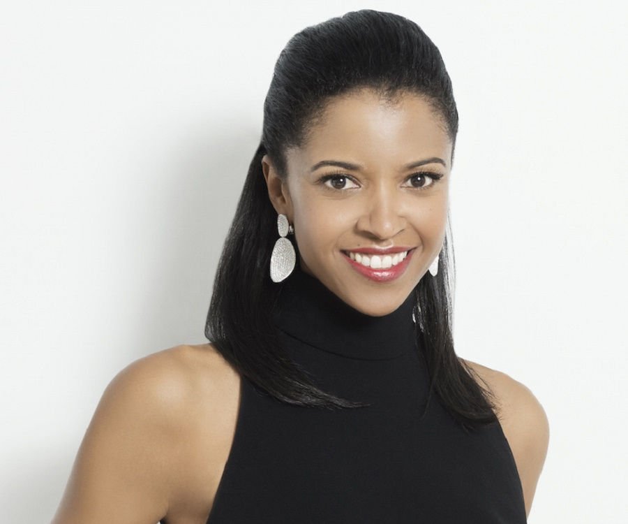 Renee Elise Goldsberry Height Feet Inches cm Weight Body Measurements