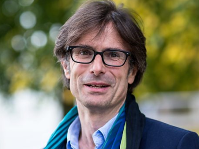 Robert Peston’s Height in cm, Feet and Inches – Weight and Body Measurements