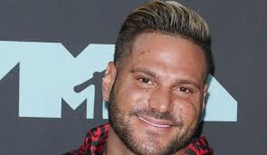 Ronnie Ortiz-Magro Height Feet Inches cm Weight Body Measurements