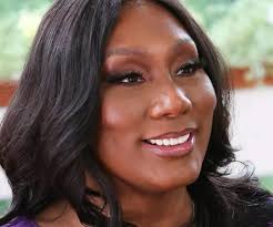 Towanda Braxton Height Feet Inches cm Weight Body Measurements