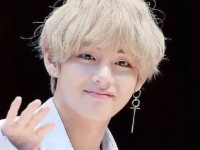 V (singer)’s Height in cm, Feet and Inches – Weight and Body Measurements