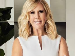 Vicki Gunvalson’s Height in cm, Feet and Inches – Weight and Body Measurements
