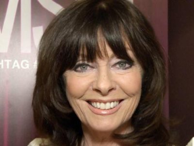 Vicki Michelle’s Height in cm, Feet and Inches – Weight and Body Measurements