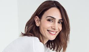 Annie Parisse’s Height in cm, Feet and Inches – Weight and Body Measurements