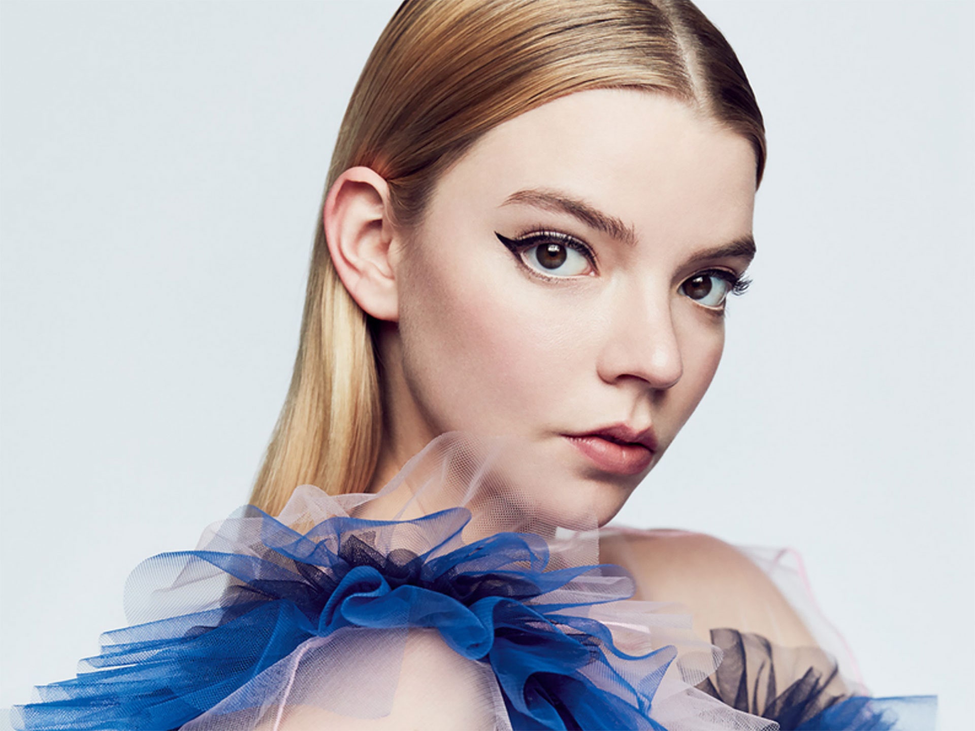 Anya Taylor-Joy Height Feet Inches cm Weight Body Measurements