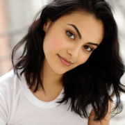 Camila Mendes Height Feet Inches cm Weight Body Measurements