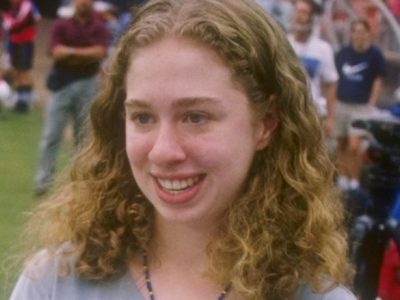 Chelsea Clinton’s Height in cm, Feet and Inches – Weight and Body Measurements
