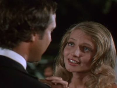 Cindy Morgan’s Height in cm, Feet and Inches – Weight and Body Measurements