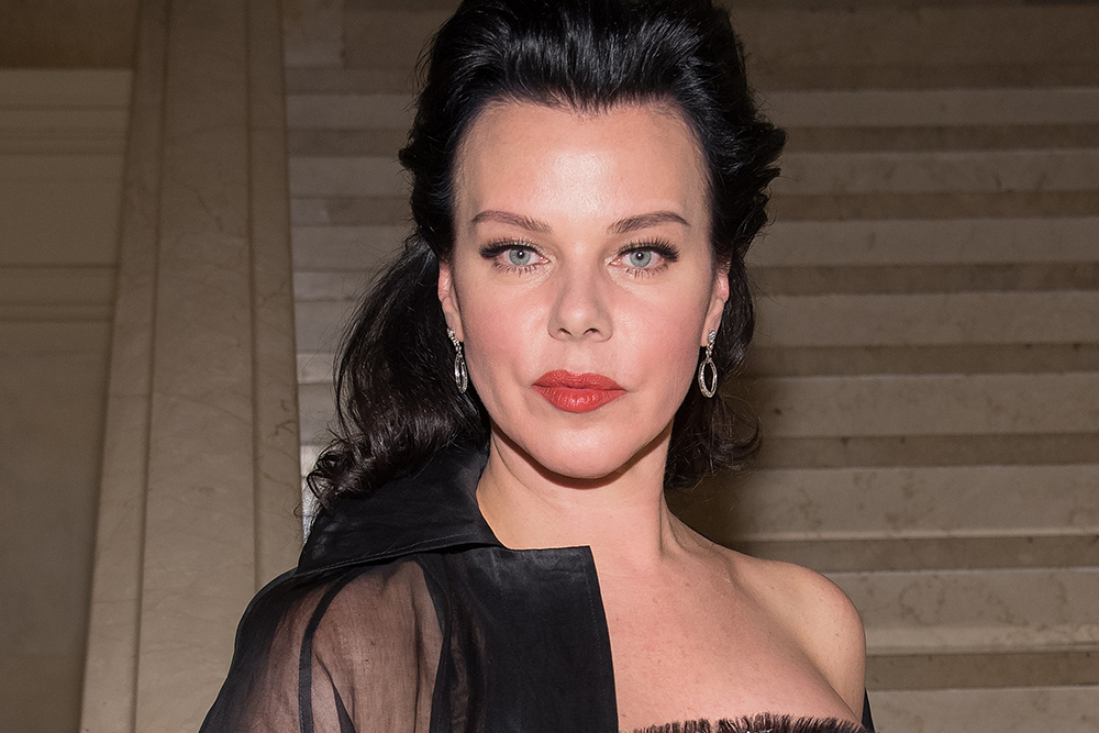 Debi Mazar Height Feet Inches cm Weight Body Measurements