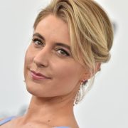 Greta Gerwig Height Feet Inches cm Weight Body Measurements