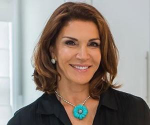 Hilary Farr’s Height in cm, Feet and Inches – Weight and Body Measurements