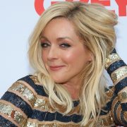 Jane Krakowski Height Feet Inches cm Weight Body Measurements