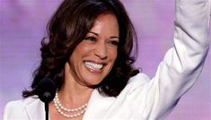 Kamala Harris’ Height in cm, Feet and Inches – Weight and Body Measurements