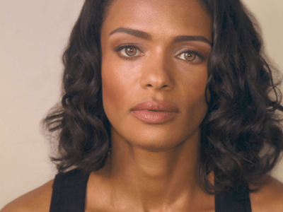 Kandyse McClure’s Height in cm, Feet and Inches – Weight and Body Measurements