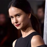 Katherine Waterston Height Feet Inches cm Weight Body Measurements