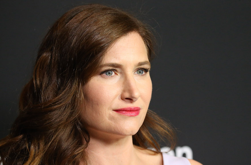 Kathryn Hahn Height Feet Inches cm Weight Body Measurements