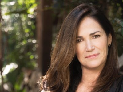 Kim Delaney’s Height in cm, Feet and Inches – Weight and Body Measurements