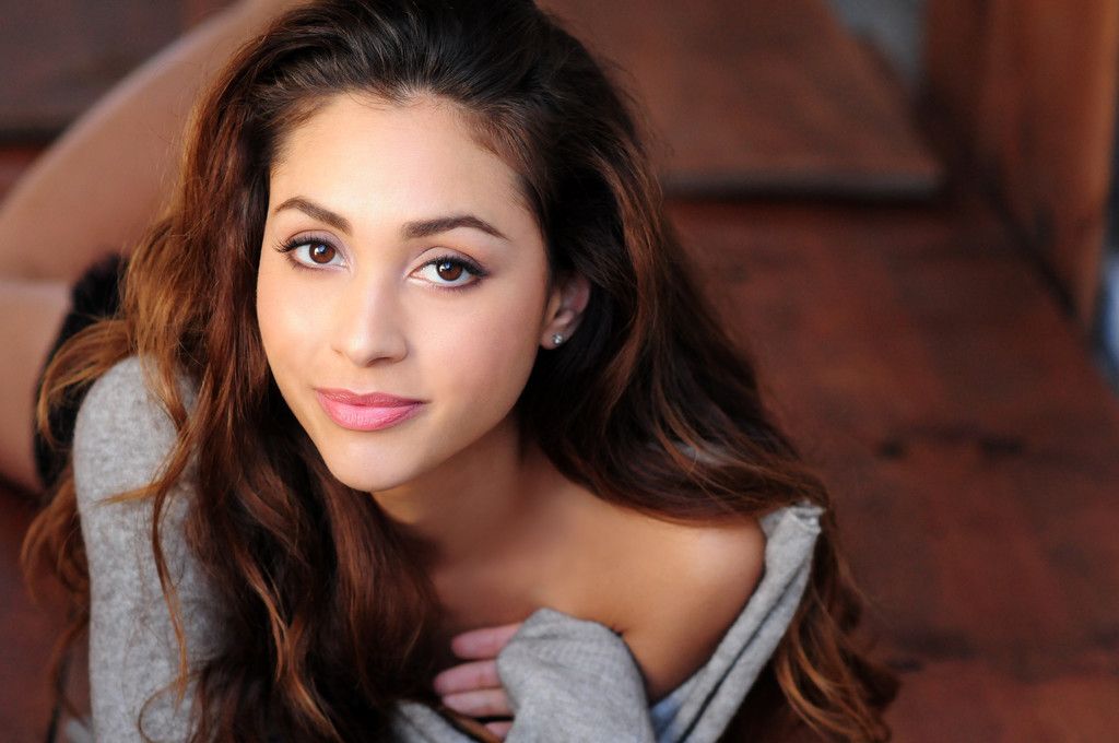Lindsey Morgan Height Feet Inches cm Weight Body Measurements
