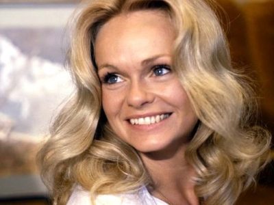 Lynda Day George’s Height in cm, Feet and Inches – Weight and Body Measurements
