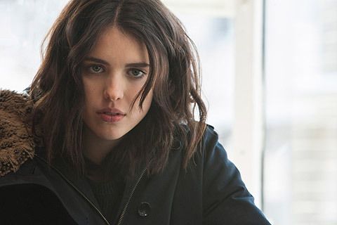 Margaret Qualley Height Feet Inches cm Weight Body Measurements