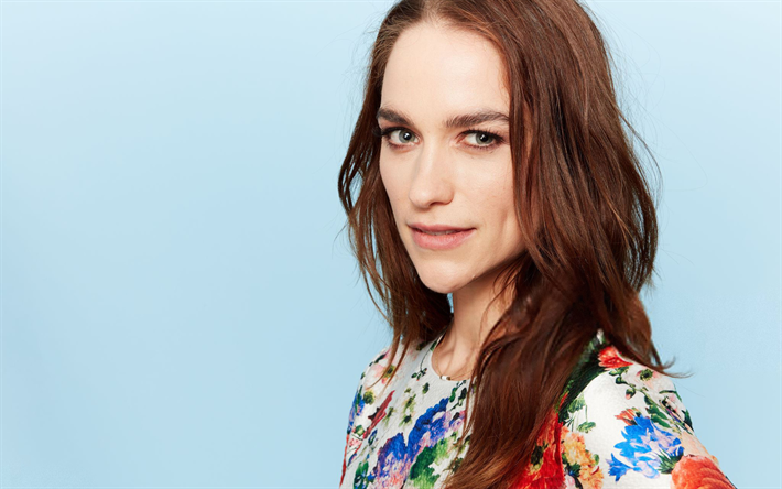 Melanie Scrofano Height Feet Inches cm Weight Body Measurements