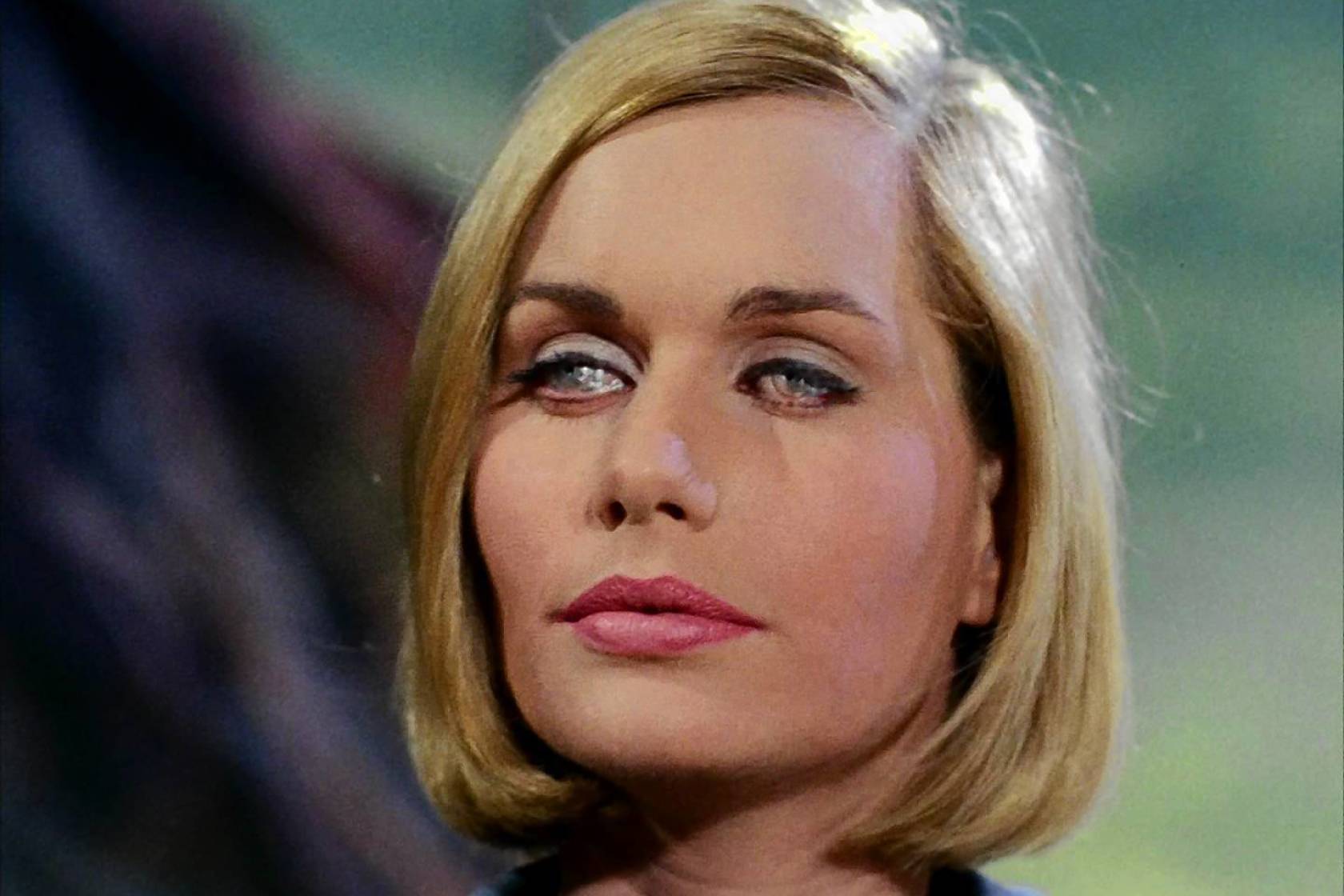 Sally Kellerman Height Feet Inches cm Weight Body Measurements