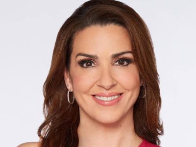 Sara Carter’s Height in cm, Feet and Inches – Weight and Body Measurements