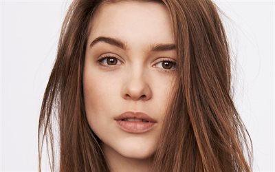 Sophie Cookson’s Height in cm, Feet and Inches – Weight and Body Measurements