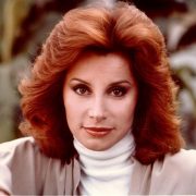 Stefanie Powers Height Feet Inches cm Weight Body Measurements
